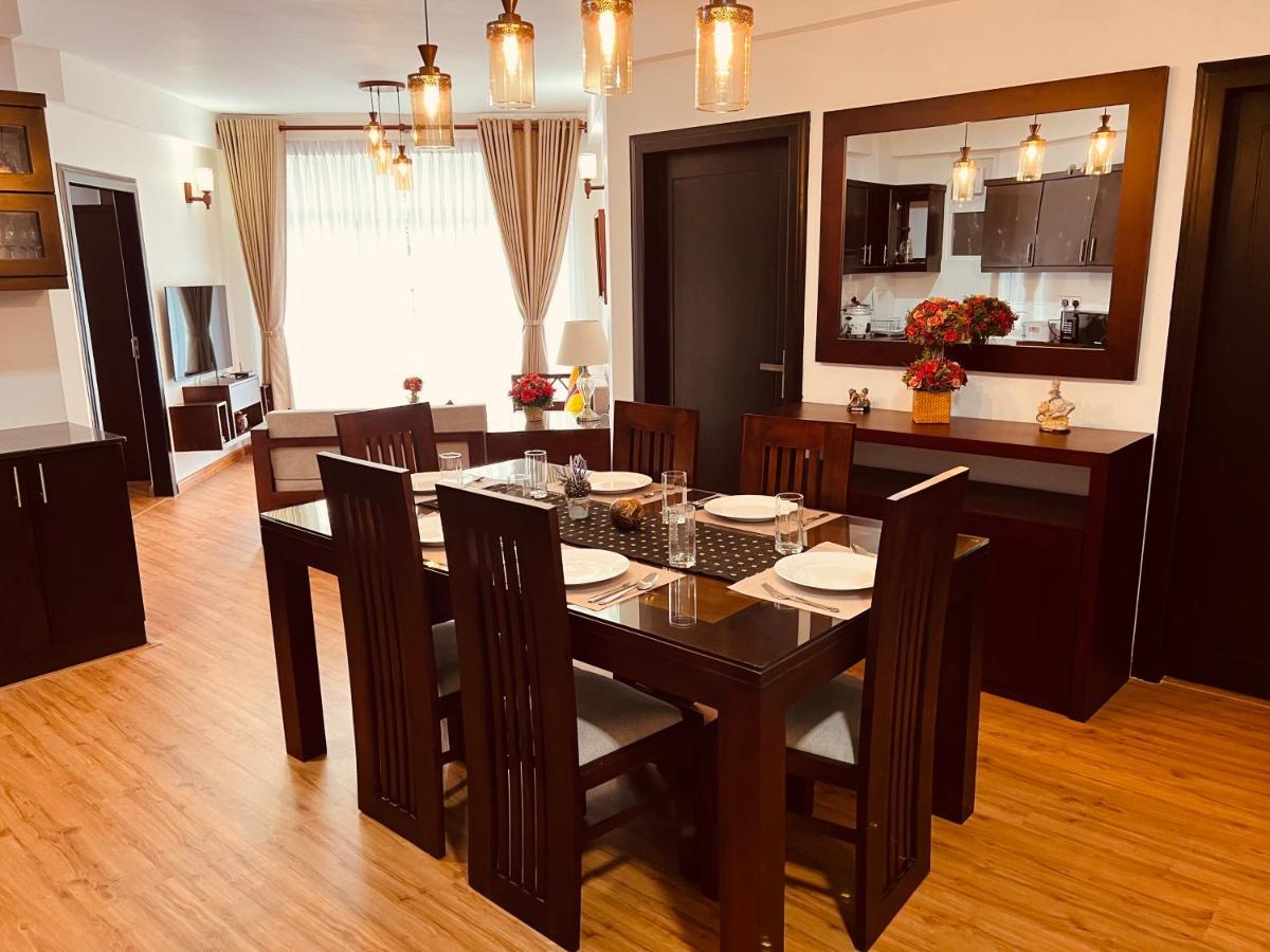 Galway Green - Lake View Luxury Apartment, Nuwara Eliya Sri Lanka ภายนอก รูปภาพ