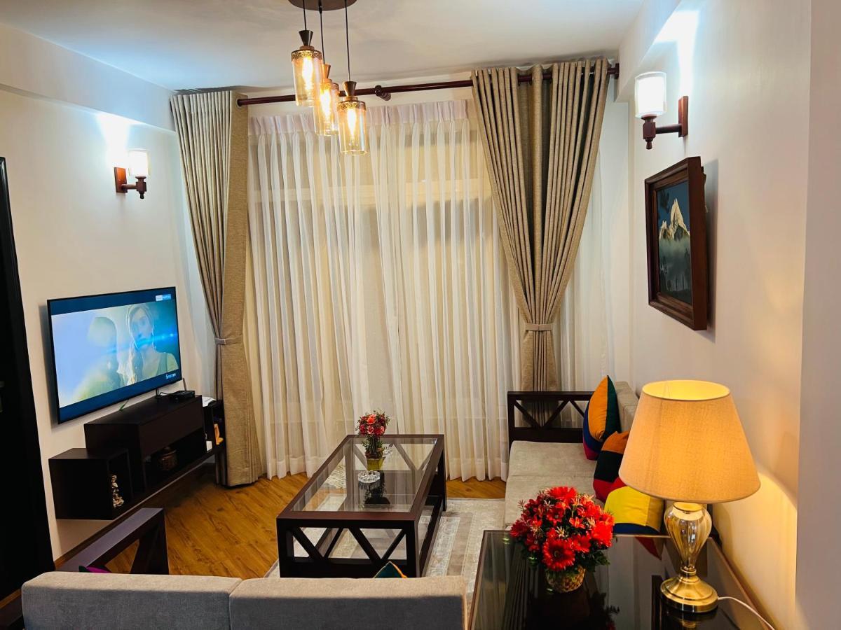 Galway Green - Lake View Luxury Apartment, Nuwara Eliya Sri Lanka ภายนอก รูปภาพ