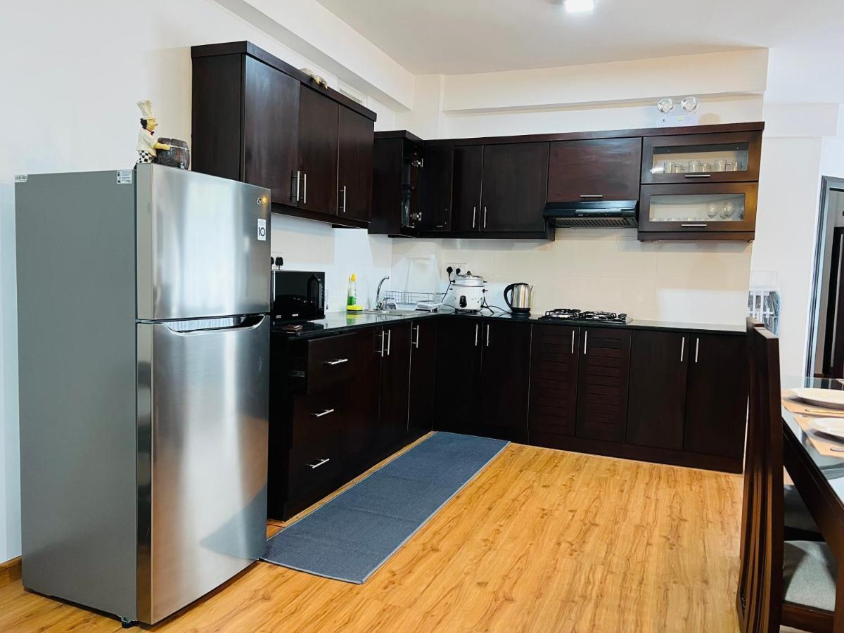 Galway Green - Lake View Luxury Apartment, Nuwara Eliya Sri Lanka ภายนอก รูปภาพ