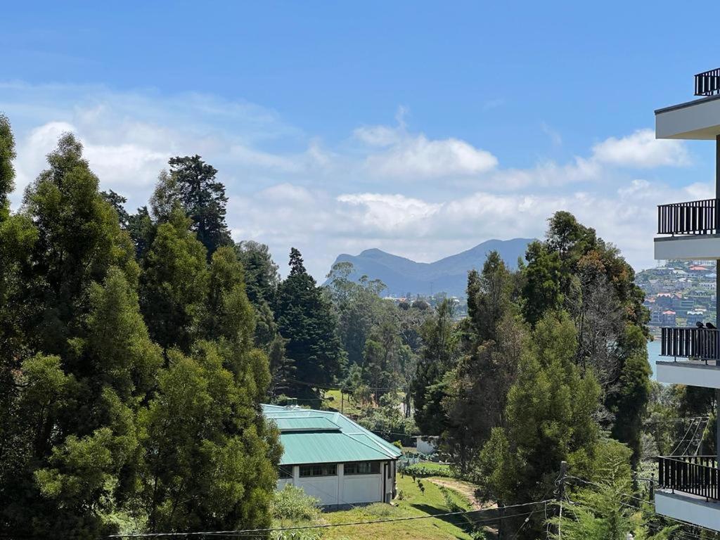Galway Green - Lake View Luxury Apartment, Nuwara Eliya Sri Lanka ภายนอก รูปภาพ